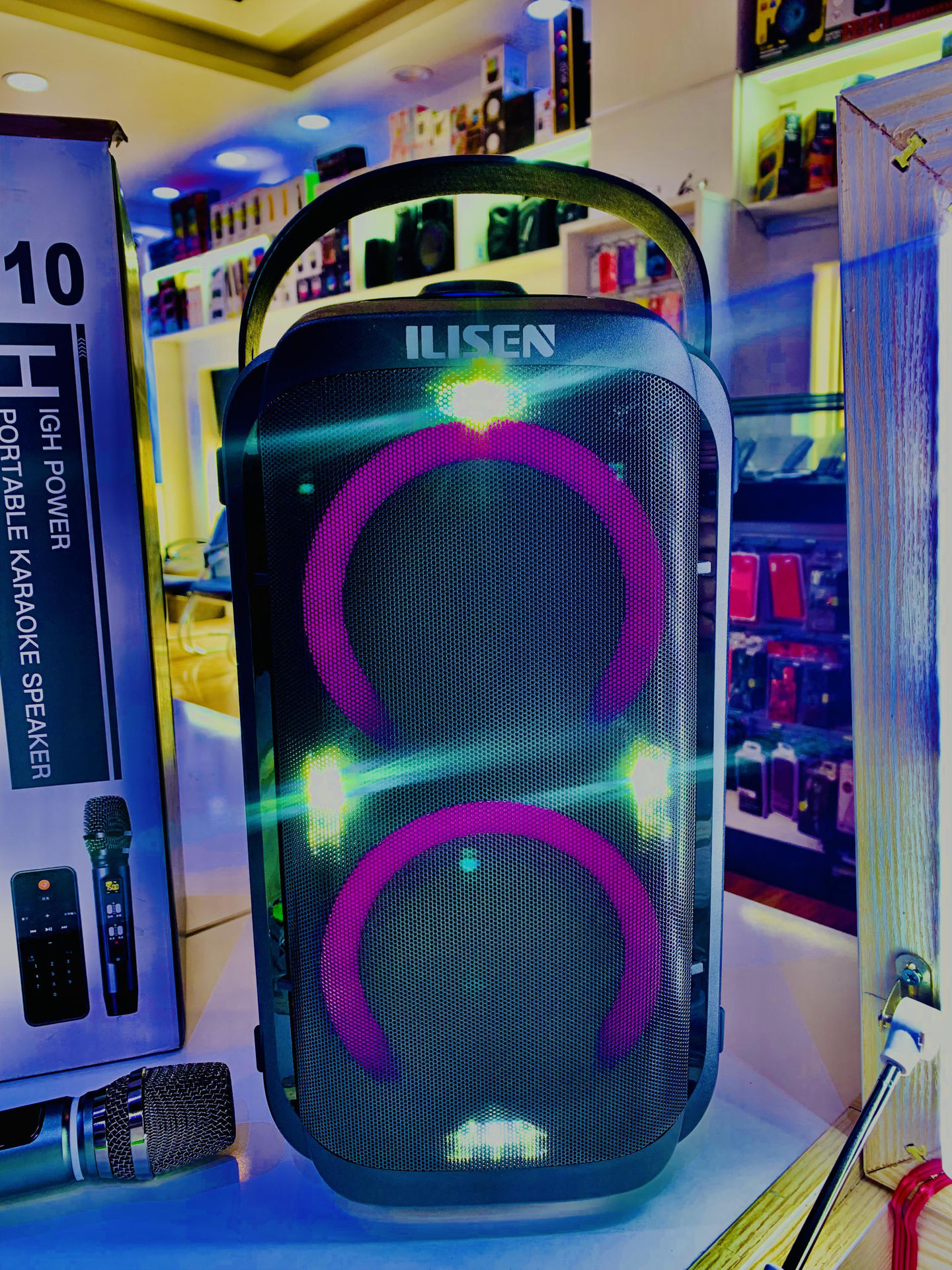 اسپیکر بلوتوثی ILISEN مدل V10 کیفیت