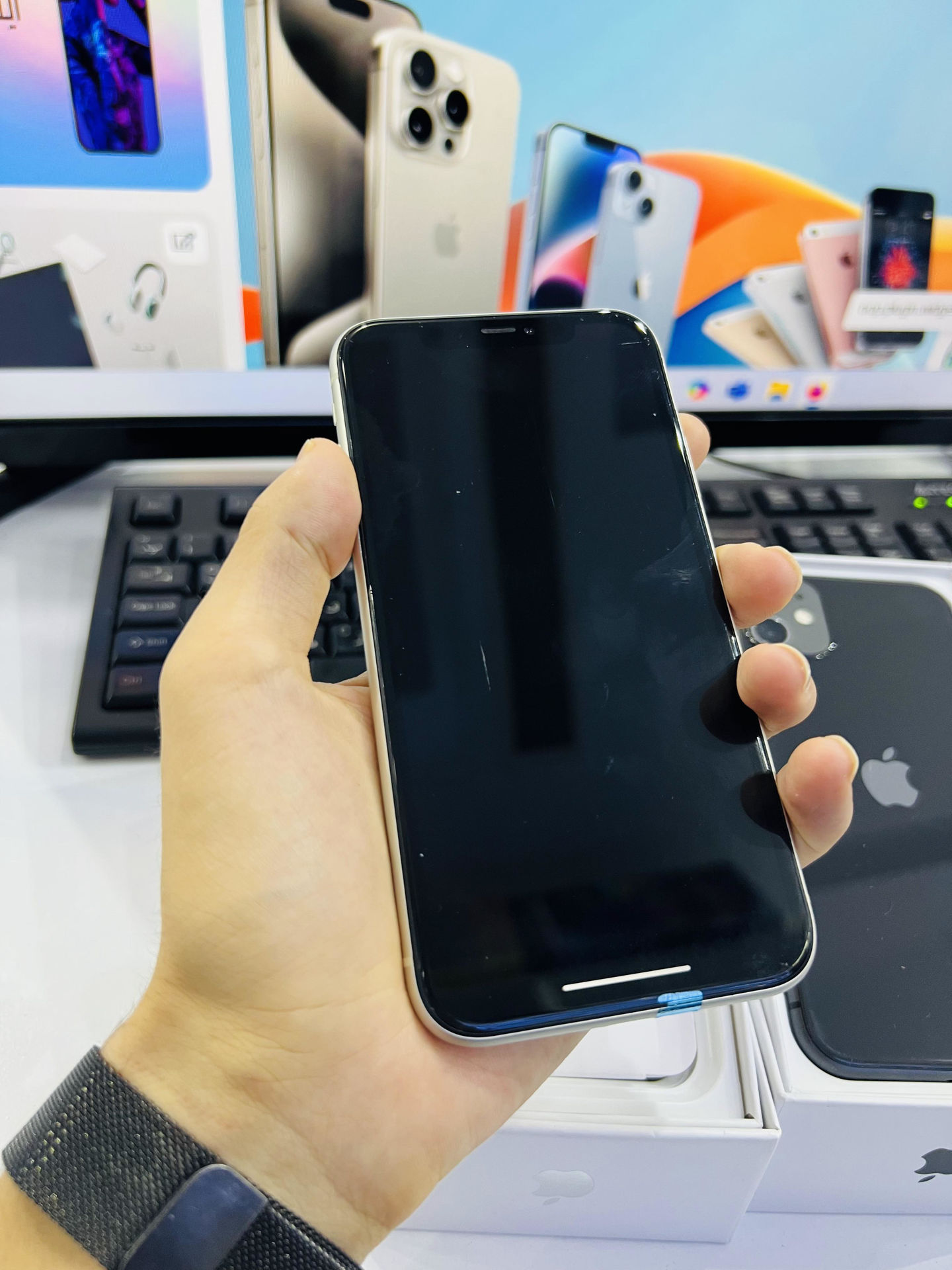 آیفون Iphone 11 normal با حافظه 128